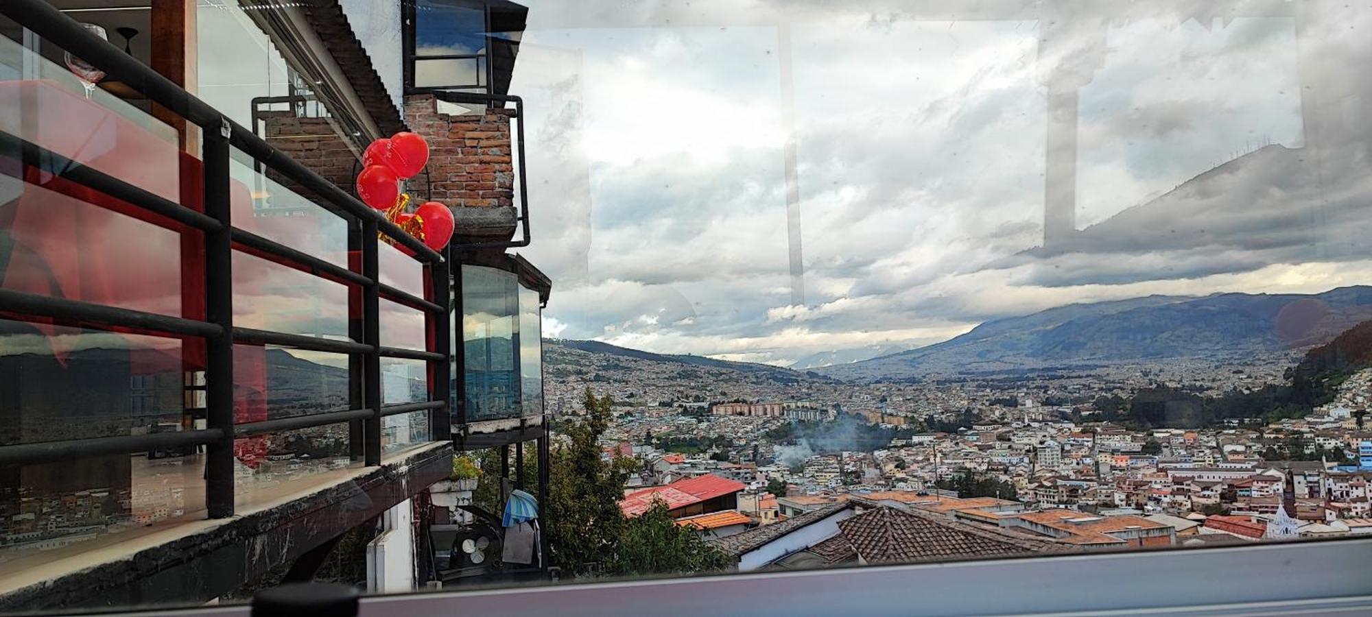 Hotel Luna Quitena Quito Exterior foto