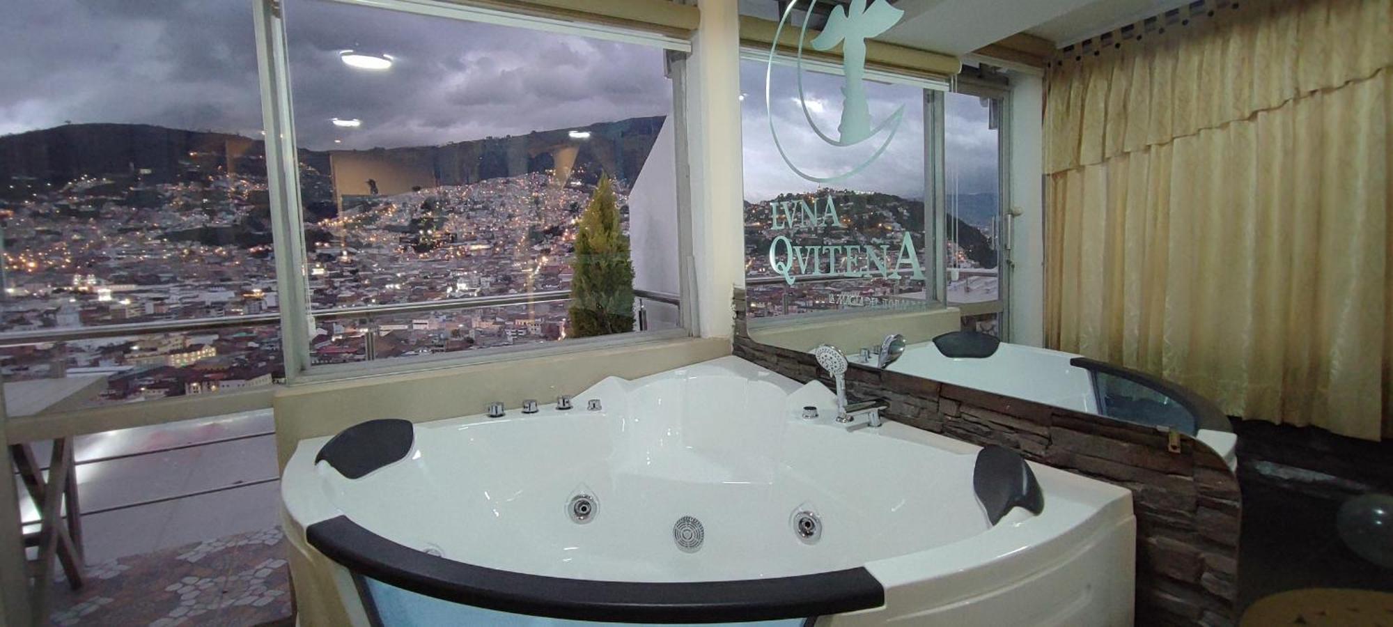 Hotel Luna Quitena Quito Exterior foto